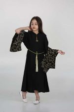 ⁦جلابية بناتي بأكمام واسعة⁩ - الصورة ⁦2⁩