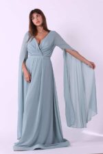 ⁦فستان سهرة سماوي بأكمام منديل⁩ - الصورة ⁦2⁩