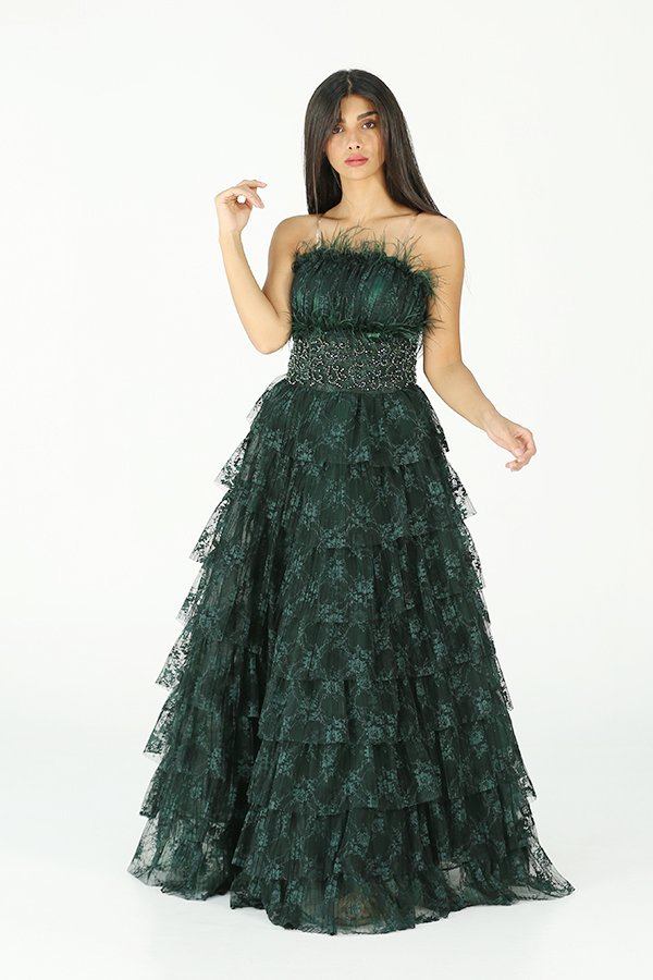 فستان سهرة زيتي بتطريز يدوي في الخصر فستان سهرة زيتي بتطريز يدوي في الخصر