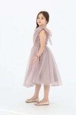 فستان بناتي بفيونكة انيقة بالكتف