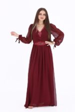 ⁦فستان سهرة طويل فخم مطعم بتطريز يدوي⁩ - الصورة ⁦2⁩