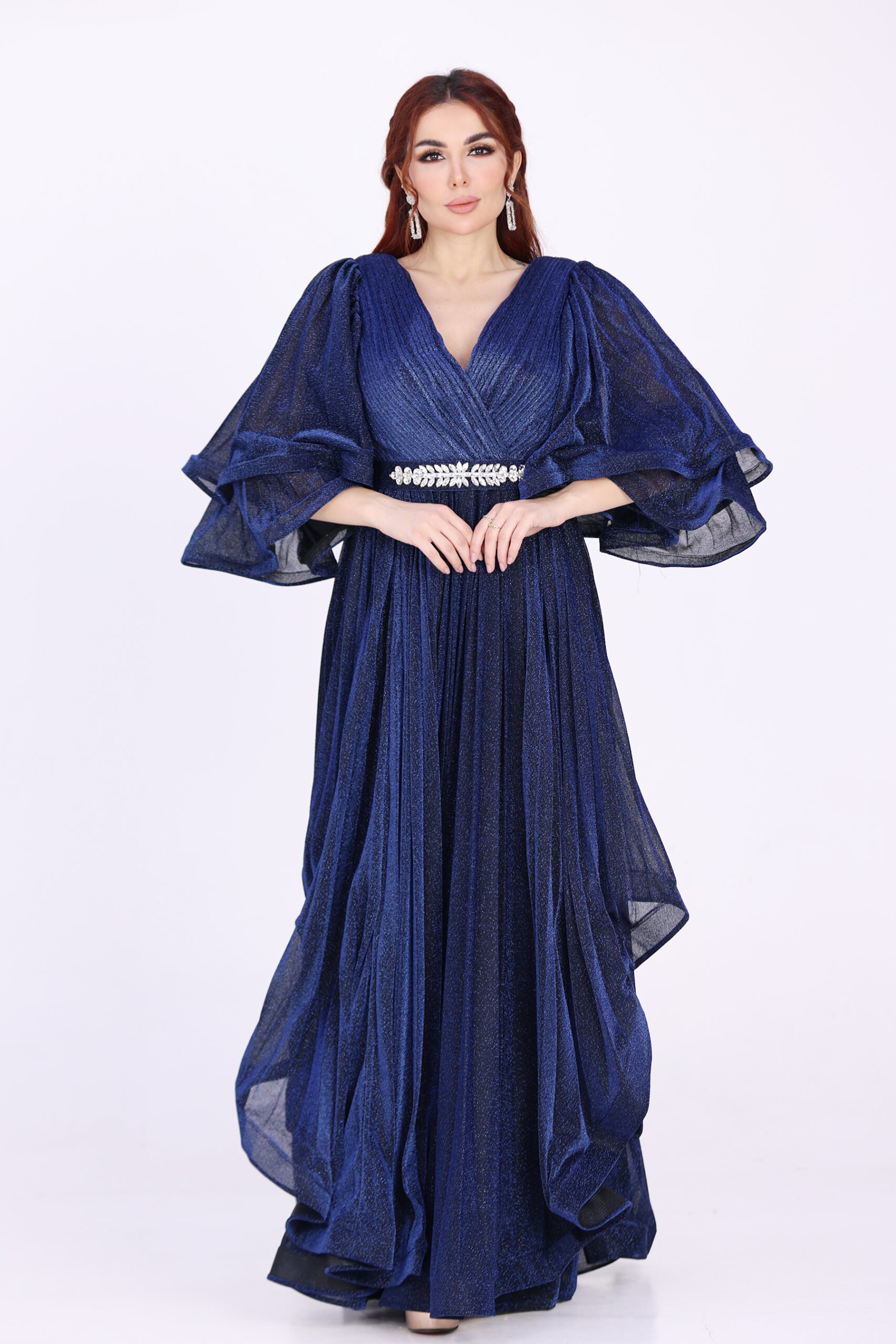 فستان لمعه بأكمام واسعة فستان لمعه بأكمام واسعة