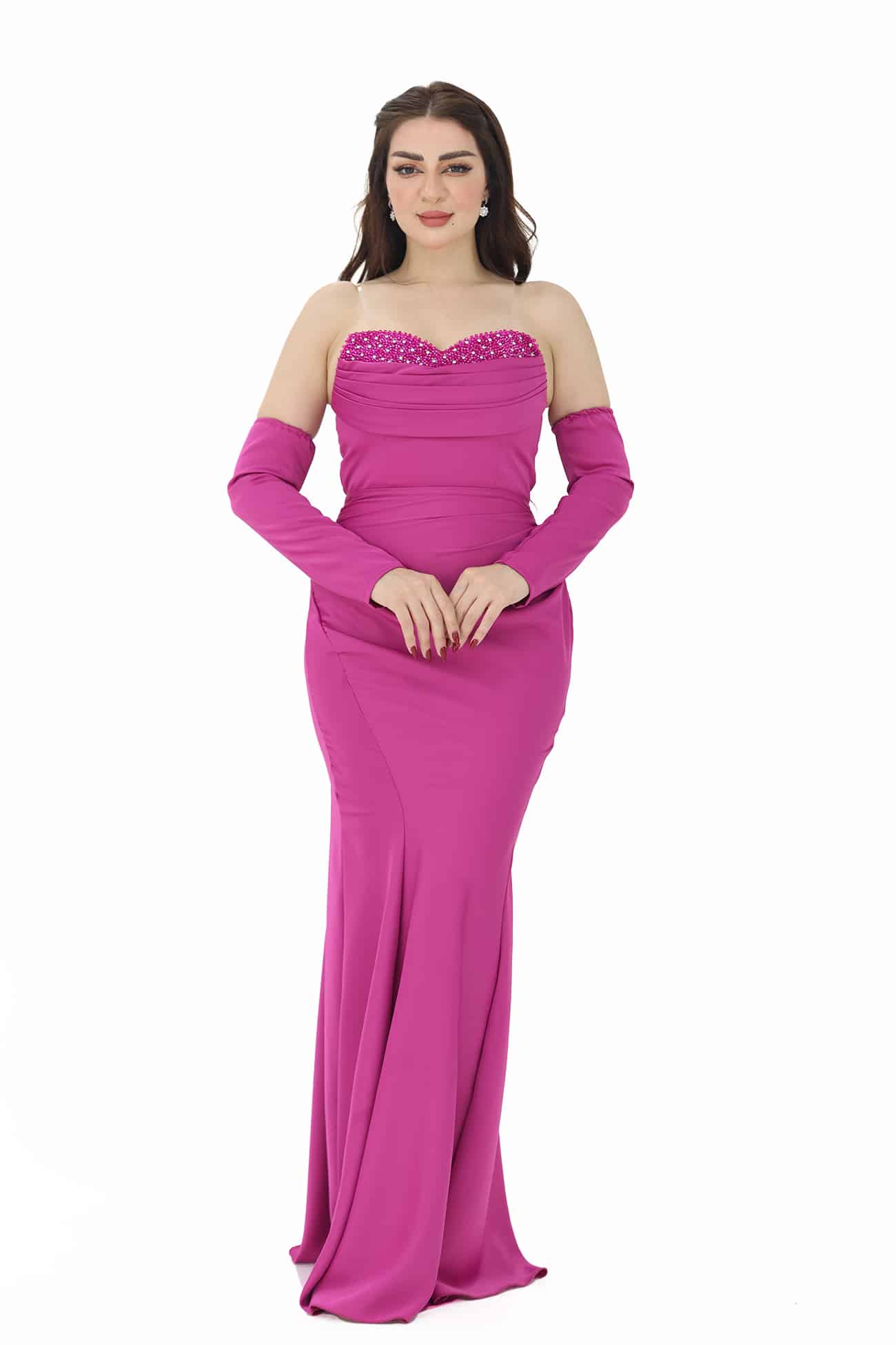 فستان ناعم بتطريز فاخر بالصدر فستان ناعم بتطريز فاخر بالصدر