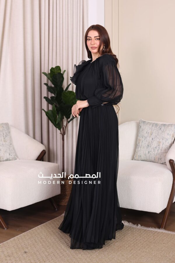فستان ناعم بتصميم فاخر