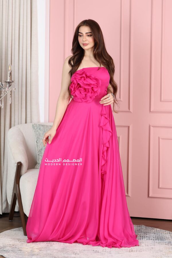 فستان ناعم بتصميم حديث
