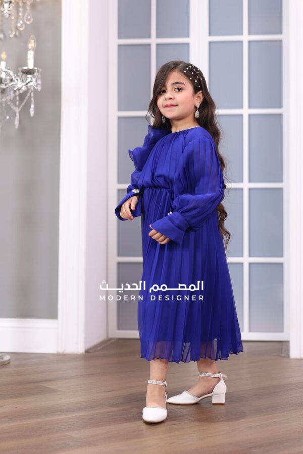 فستان بناتي ناعم بتصميم فاخر