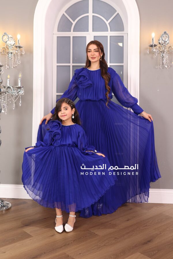 فستان بناتي ناعم بتصميم فاخر