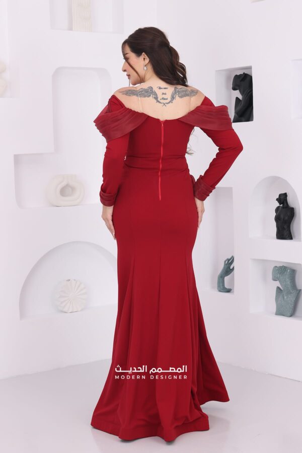 فستان سهرة بتصميم حديث