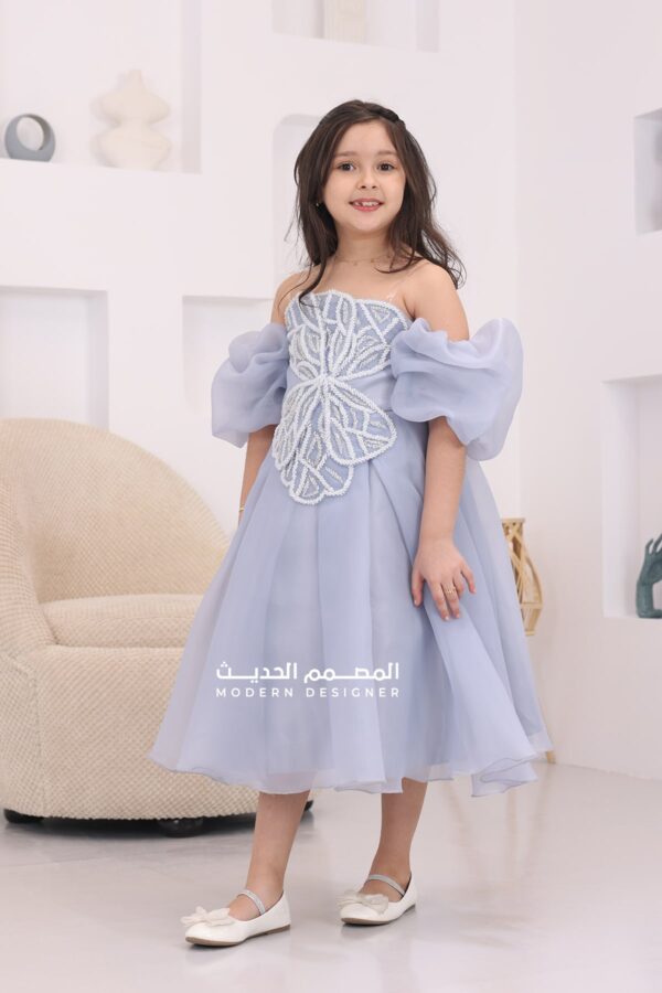 فستان بناتي بتطريز راقي