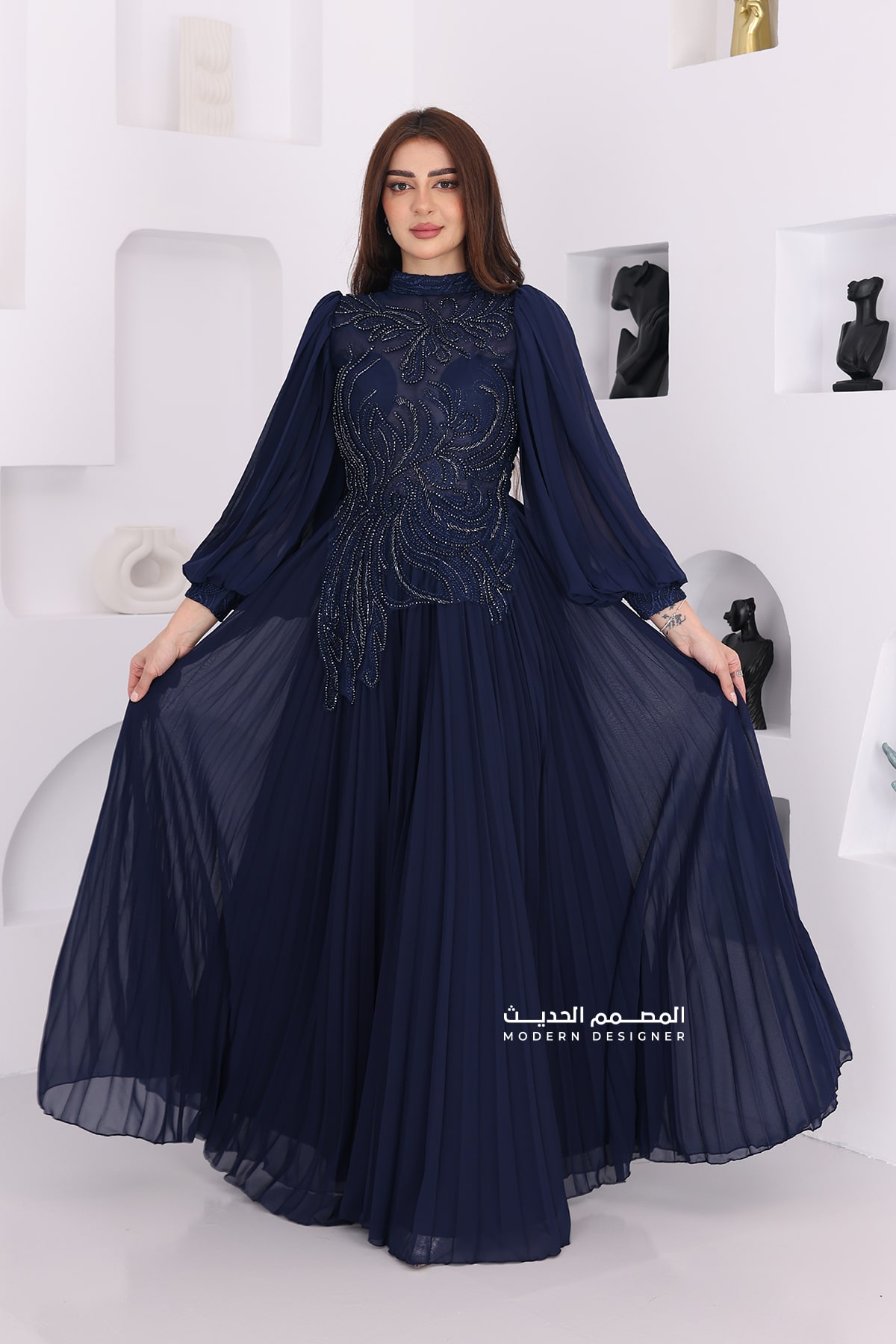 فستان سهرة فخم بأكمام طويلة فستان سهرة فخم بأكمام طويلة