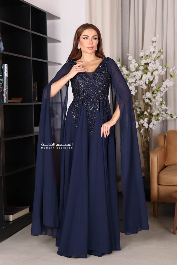 فستان سهرة فخم بأكمام طويلة