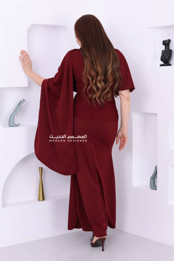 فستان طويل أنيق