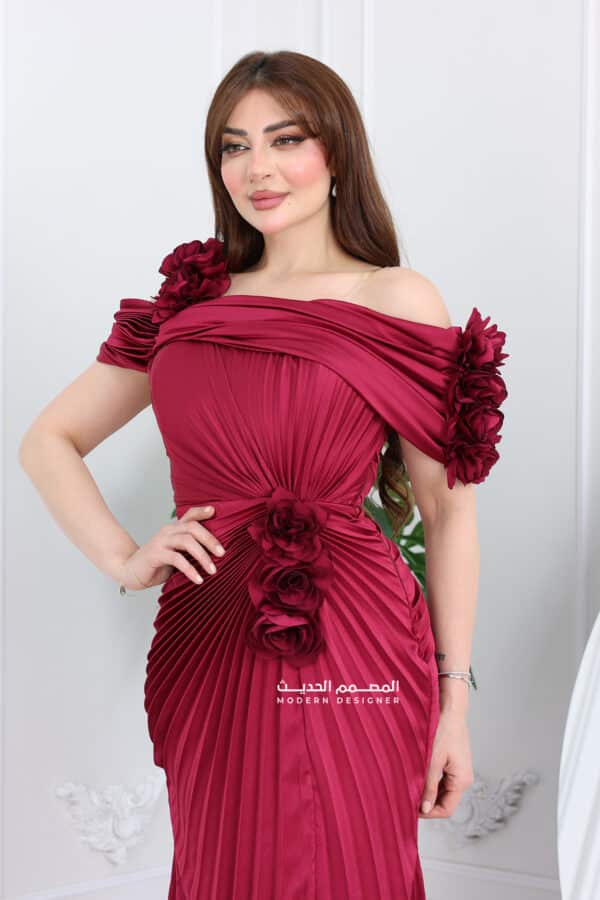 فستان بتصميم روماني