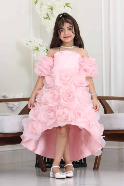 فستان بناتي بتصميم ورد