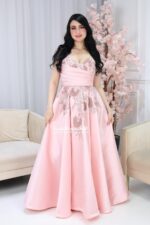 فستان سهرة فاخر للمناسبات