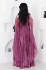 فستان سواريه بأكمام طويلة