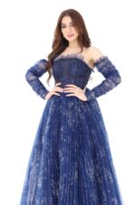 ⁦فستان سهرة طويل منفوش⁩ - الصورة ⁦3⁩