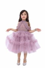 فستان بناتي لحمي بتطريز أنيق