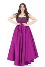⁦فستان سهرة فوشي بتطريز بالصدر⁩ - الصورة ⁦2⁩