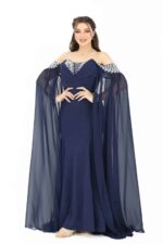 ⁦فستان سهرة كحلي بأكمام طويلة⁩ - الصورة ⁦3⁩