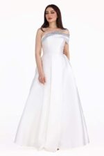 ⁦فستان سهرة أبيض كلاسيك⁩ - الصورة ⁦3⁩