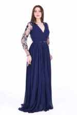 ⁦فستان سهرة بأكمام شفافة⁩ - الصورة ⁦2⁩