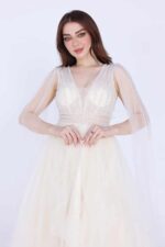 ⁦فستان سهرة بأكمام منديل شفاف⁩ - الصورة ⁦3⁩