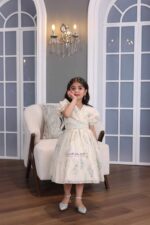 ⁦فستان بناتي مشجر باكمام بوف⁩ - الصورة ⁦2⁩