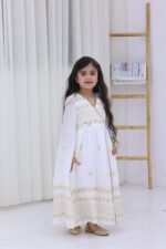 ⁦جلابيه العيد بناتي بتطريز خيط ذهبي⁩ - الصورة ⁦2⁩