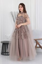 ⁦فستان مناسبات بتطريز فاخر⁩ - الصورة ⁦7⁩