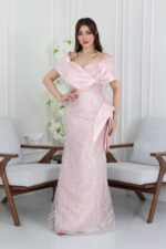 فستان سهرة كسرات مطرز