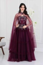 ⁦فستان سهرة كيب مطرز⁩ - الصورة ⁦2⁩