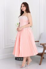 ⁦فستان سهرة ميدي مطرز⁩ - الصورة ⁦2⁩