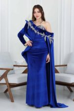 ⁦فستان سهرة مخمل فاخر⁩ - الصورة ⁦2⁩