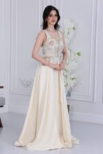 ⁦فستان سواريه ملكي⁩ - الصورة ⁦4⁩