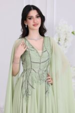 ⁦فستان شيفون سهرة فخم مطرز⁩ - الصورة ⁦4⁩