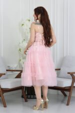 ⁦فستان تل مطرز ميد⁩ - الصورة ⁦6⁩