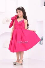 ⁦فستان بناتي انيق بفيونكة بالكتف⁩ - الصورة ⁦5⁩