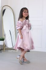 ⁦فستان بناتي بورد على الصدر⁩ - الصورة ⁦2⁩