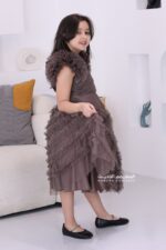 ⁦فستان بناتي تل طبقات فخمة⁩ - الصورة ⁦2⁩