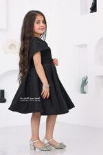 ⁦فستان بناتي سواريه أنيق⁩ - الصورة ⁦5⁩
