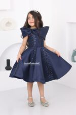 ⁦فستان بناتي ملكي بتصميم فخم⁩ - الصورة ⁦2⁩