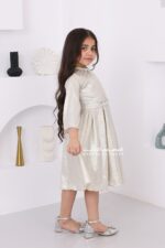 ⁦فستان بناتي ناعم مميز⁩ - الصورة ⁦4⁩