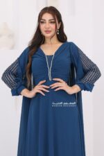 ⁦فستان سهرة بأكمام كيب⁩ - الصورة ⁦4⁩