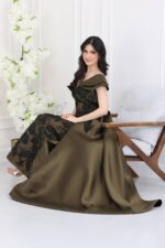 ⁦فستان سهرة بتطريز ملكي⁩ - الصورة ⁦4⁩