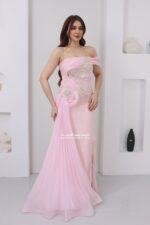 ⁦فستان سهرة بشال فاخر⁩ - الصورة ⁦2⁩