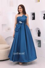 ⁦فستان سهرة فخم بفيونكة بالصدر⁩ - الصورة ⁦2⁩