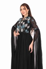 ⁦فستان سهرة كسرات بتطريز فخم⁩ - الصورة ⁦2⁩