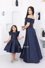 ⁦فستان سهرة ملكي بتصميم فخم⁩ - الصورة ⁦5⁩