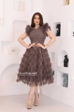 ⁦فستان قصير تل طبقات فخمة⁩ - الصورة ⁦3⁩